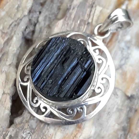 Handcrafted Rough Black Turmaline Silver Pendant - Picture 4 of 7